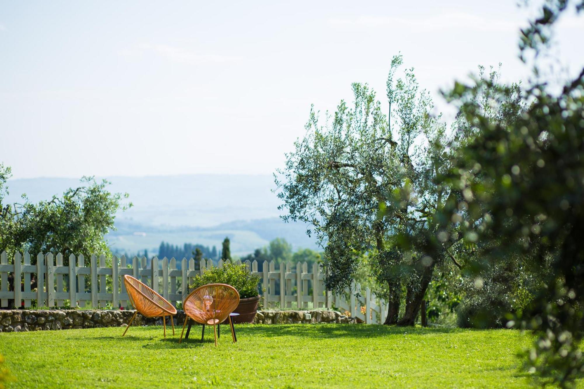 Poggetto Di Montese Apartment San Gimignano Bagian luar foto