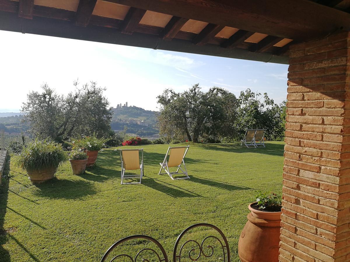 Poggetto Di Montese Apartment San Gimignano Bagian luar foto